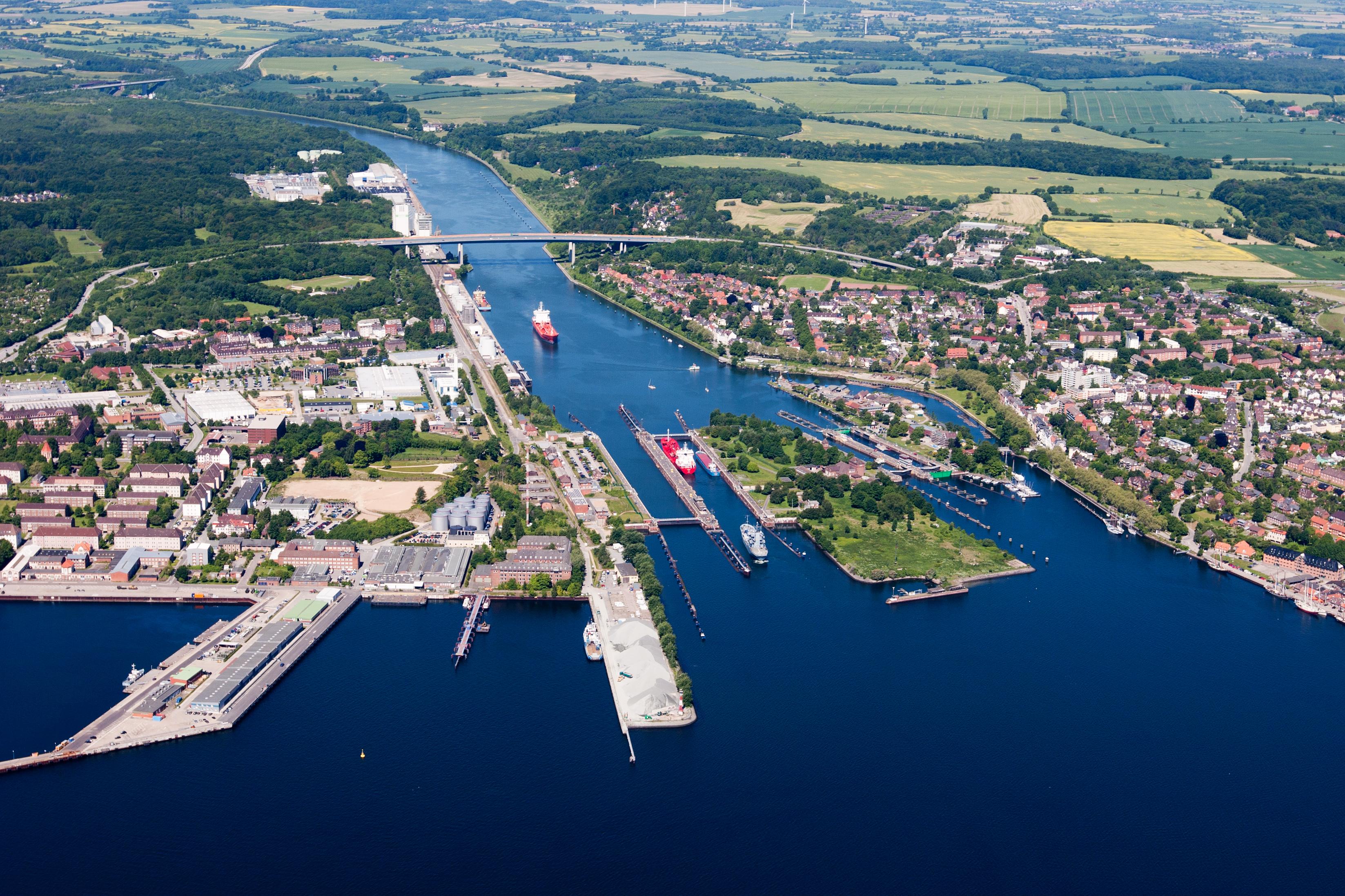 Schleuse Kiel-Holtenau