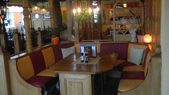 Aquarium Cafe